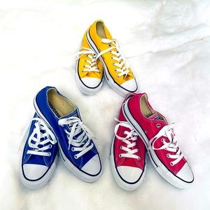 CONVERSE ALL STAR SET OF THREE PAIRS OF SHOES